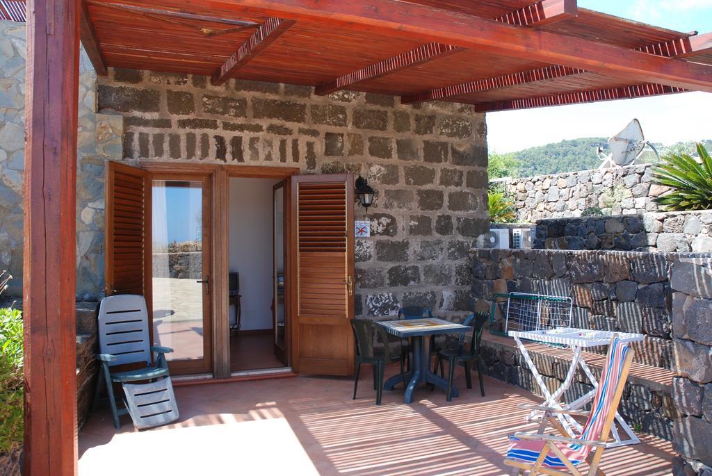 Case Vacanze La Cernia Bruna Isola di Ustica Rom bilde